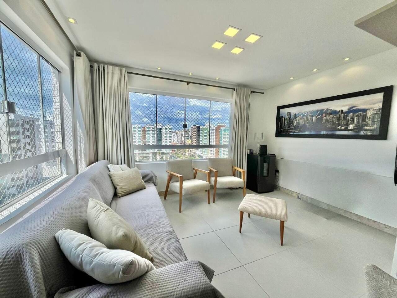 Apartamento à venda no Zona Nova: 