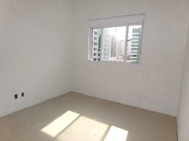 Apartamento à venda no Zona Nova: 