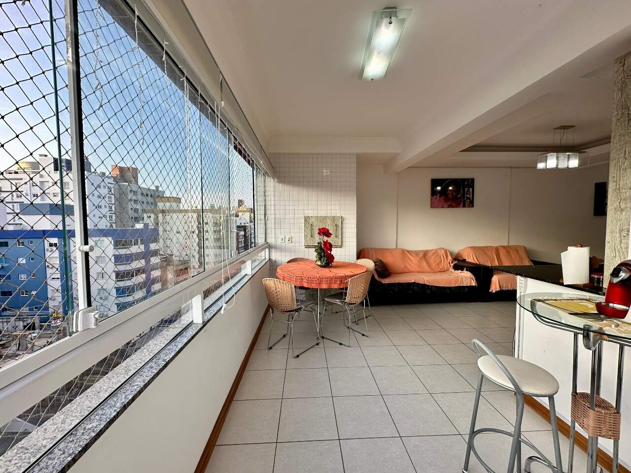 Apartamento à venda no Zona Nova: 