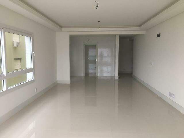 Apartamento à venda no Navegantes: 