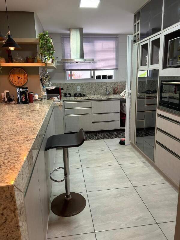 Apartamento à venda no Zona Nova: 