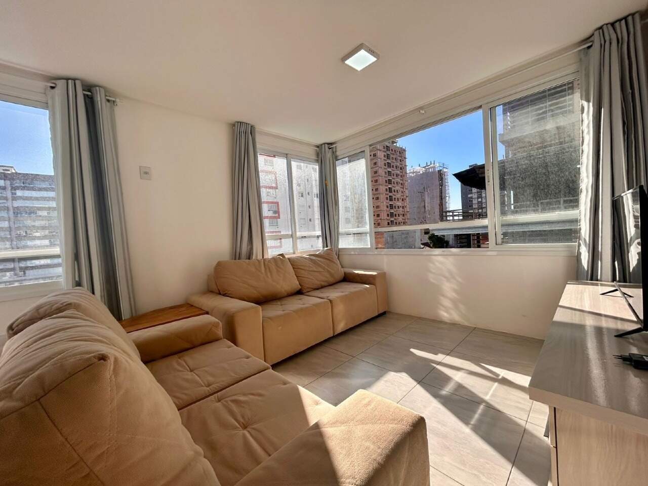 Apartamento à venda no Zona Nova: 