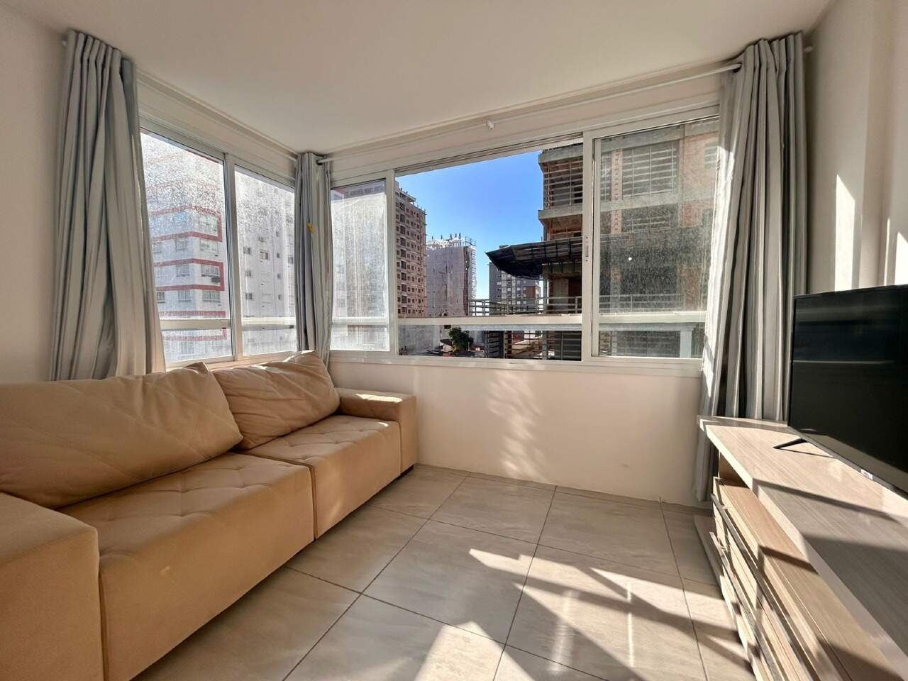 Apartamento à venda no Zona Nova: 