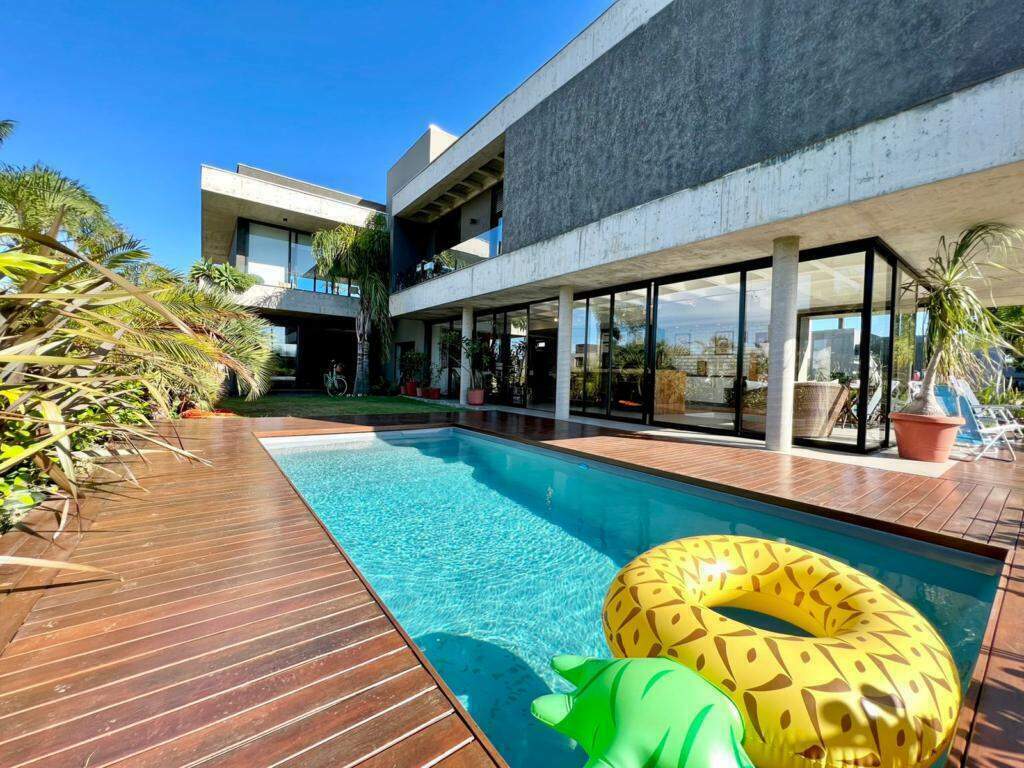 Casa em Condomínio à venda no Dubai Resort : 