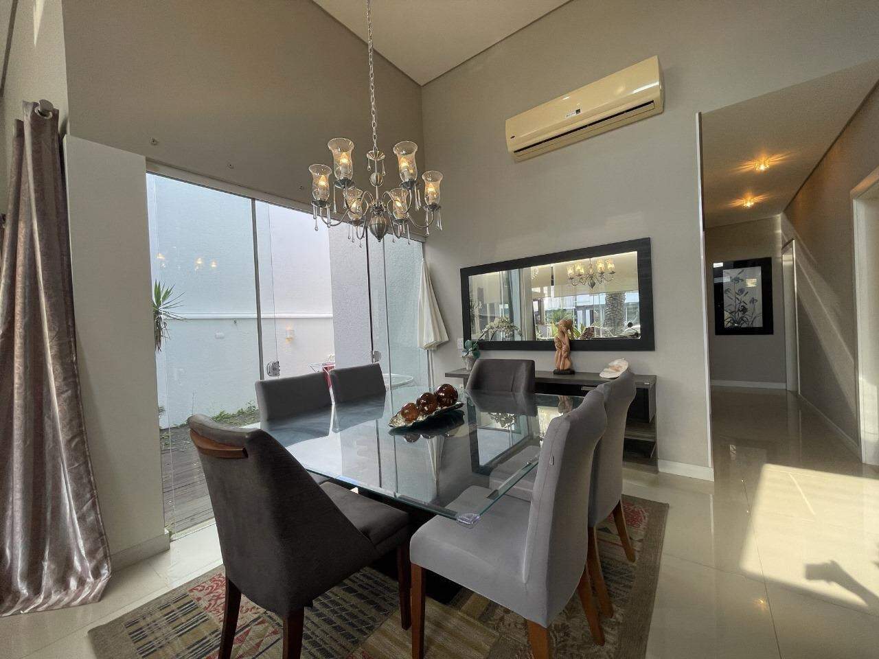 Casa em Condomínio à venda no Condado de Capão : 