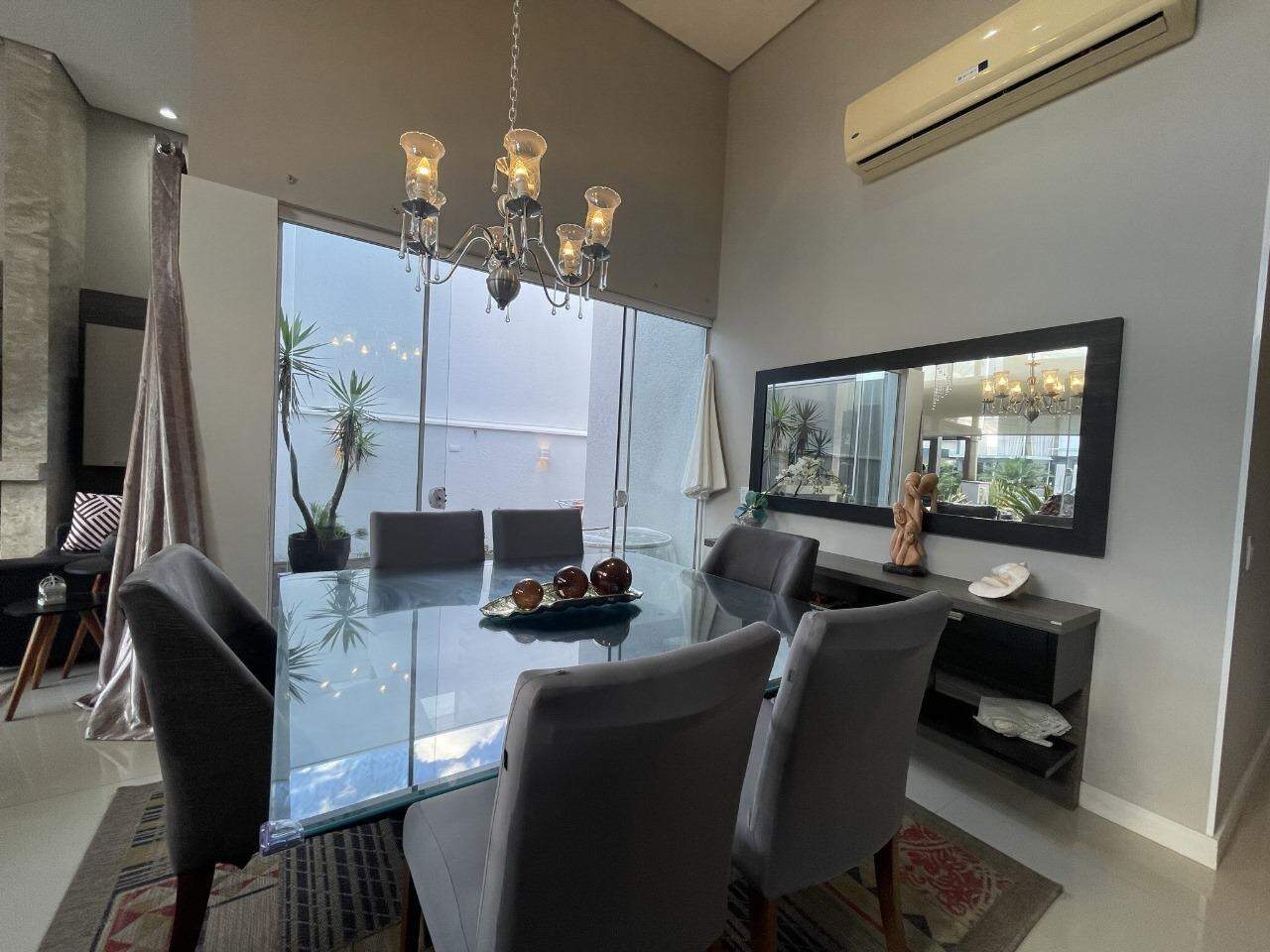 Casa em Condomínio à venda no Condado de Capão : 