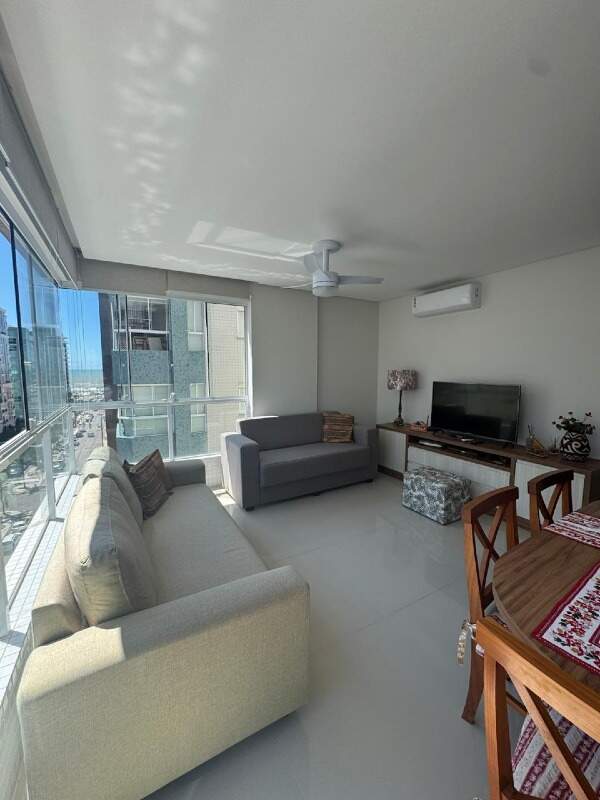Apartamento à venda no Navegantes: 