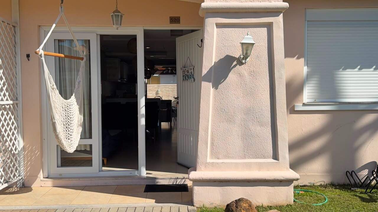 Casa em Condomínio à venda no Condomínio Casa Hermosa: 
