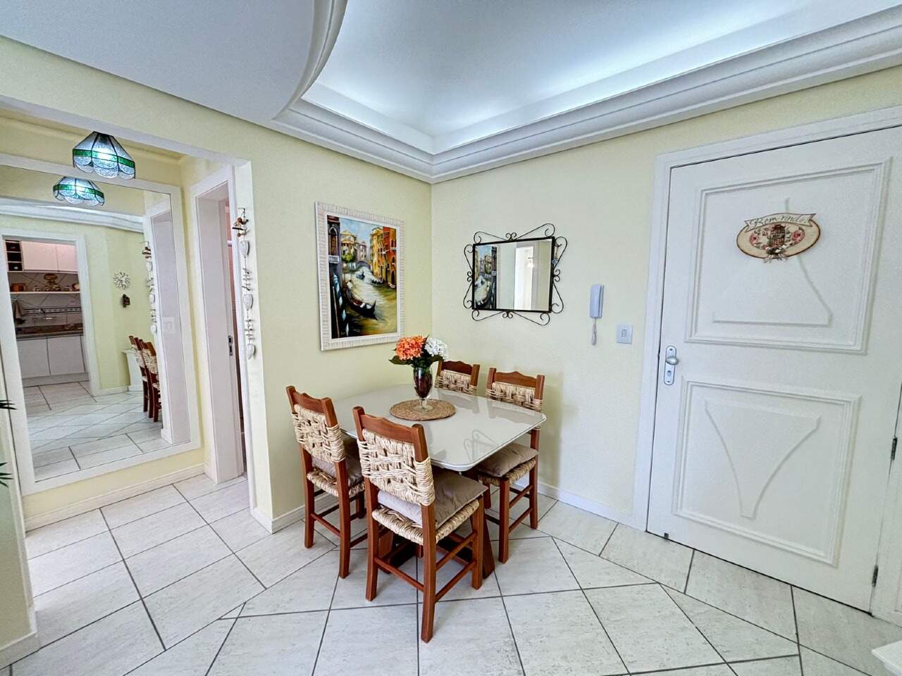 Apartamento à venda no Zona Nova: 