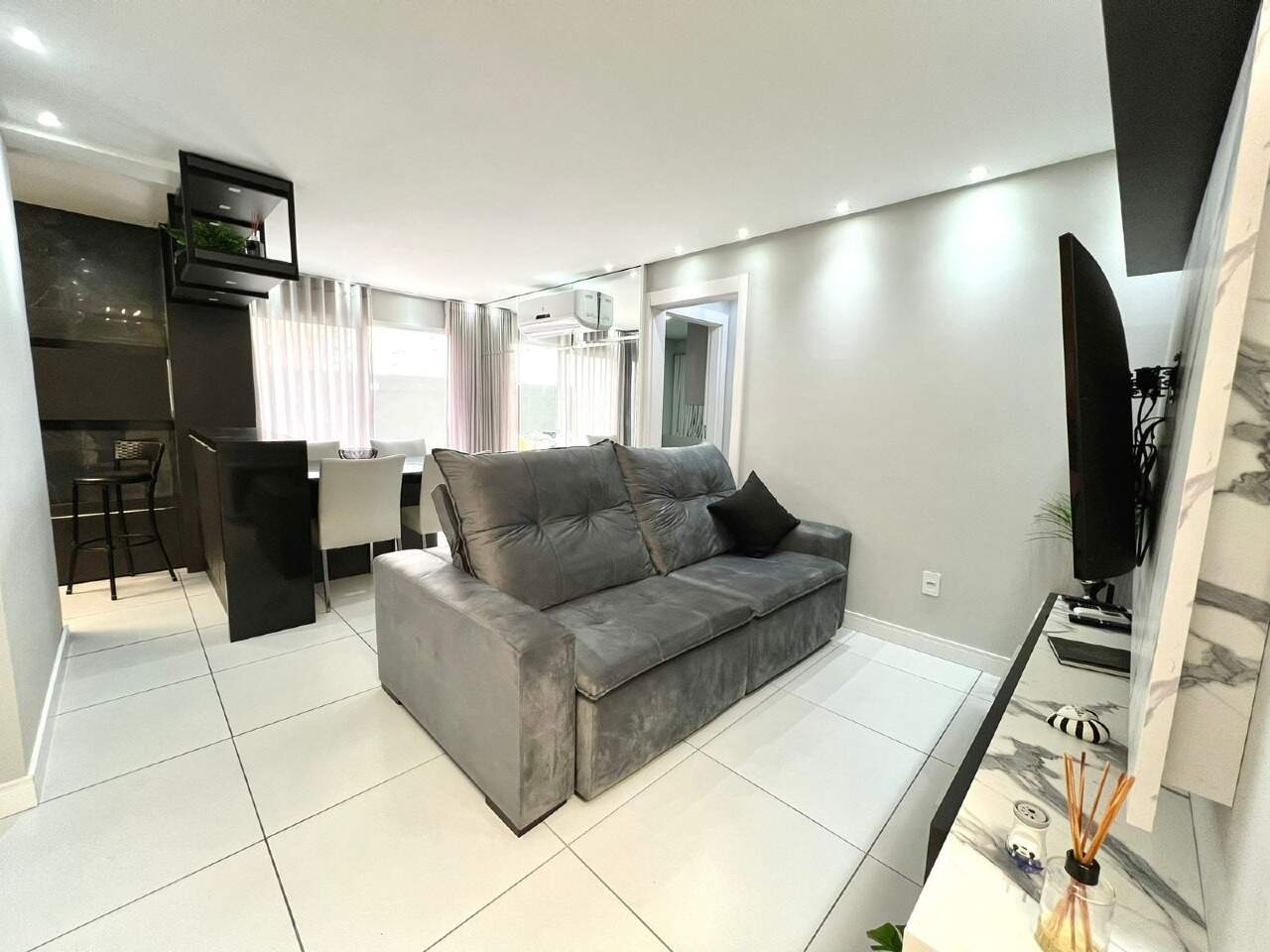 Apartamento à venda no Zona Nova: 