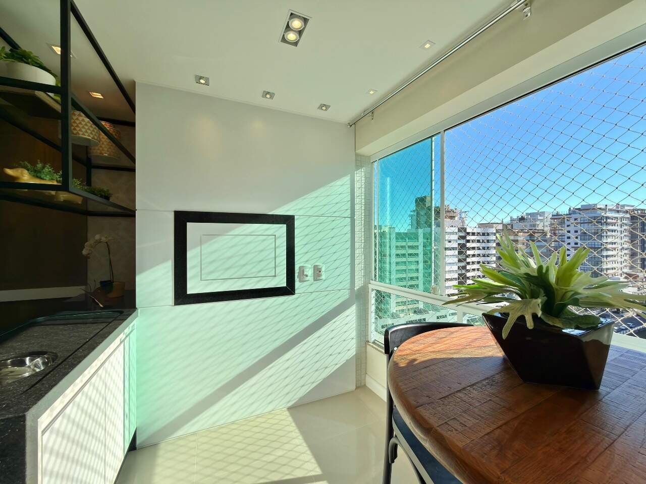 Apartamento à venda no Zona Nova: 