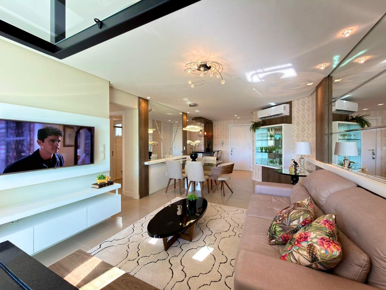 Apartamento à venda no Zona Nova: 