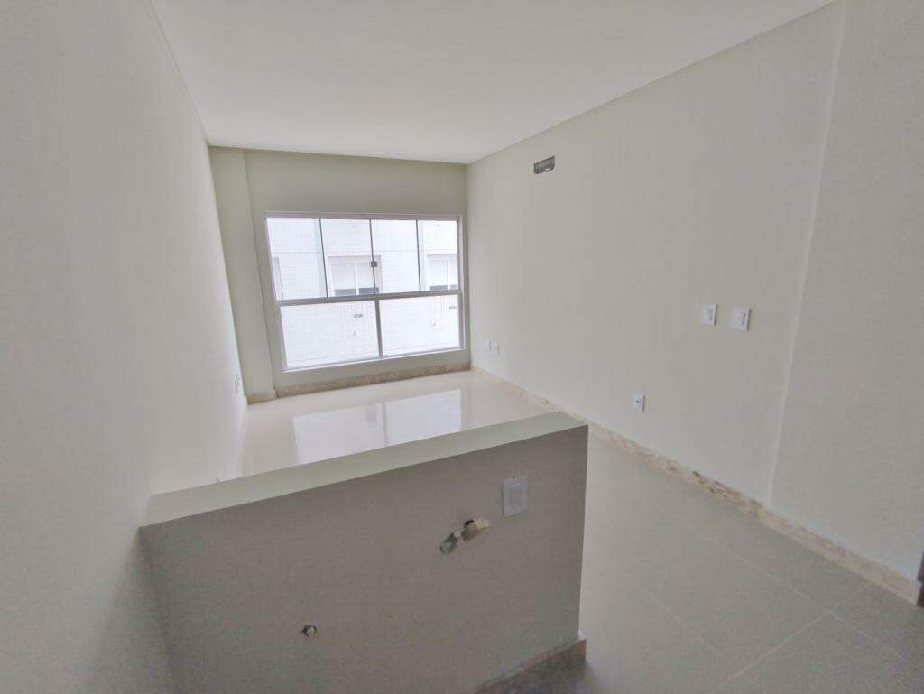Apartamento à venda no Navegantes: 