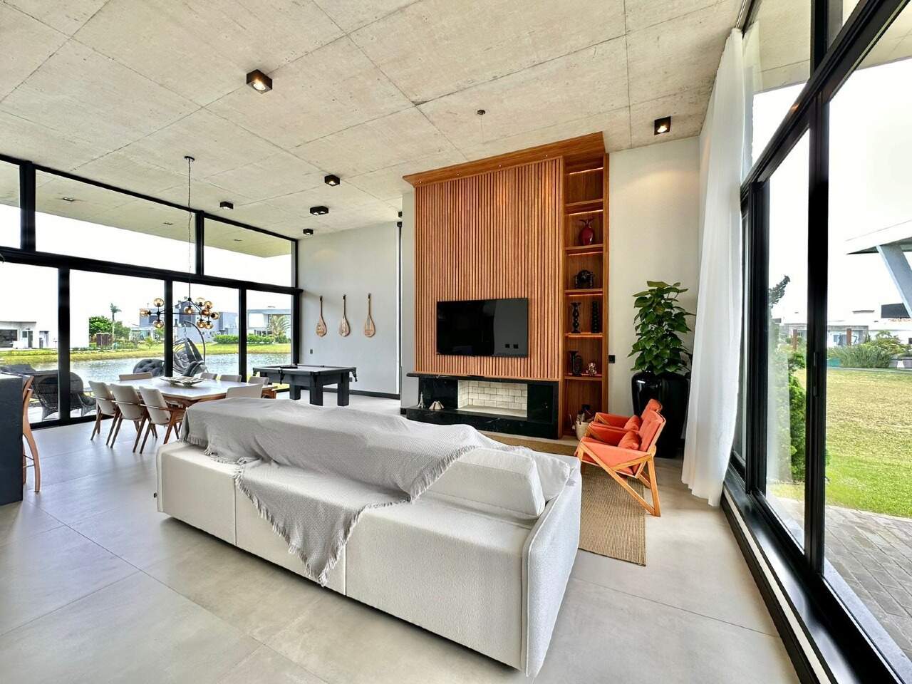 Casa em Condomínio à venda no Condominio Riviera: 