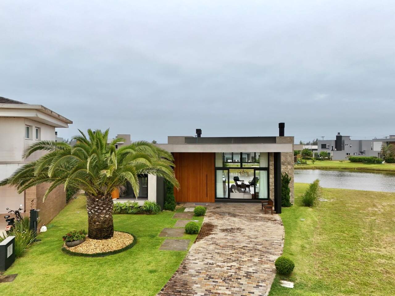 Casa em Condomínio à venda no Condominio Riviera: 