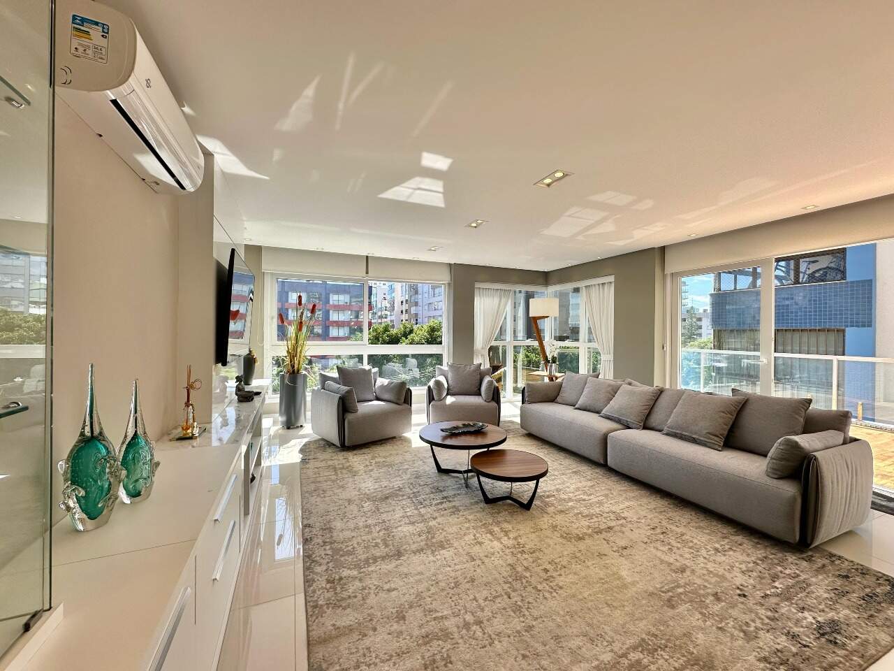 Apartamento à venda no Zona Nova: 