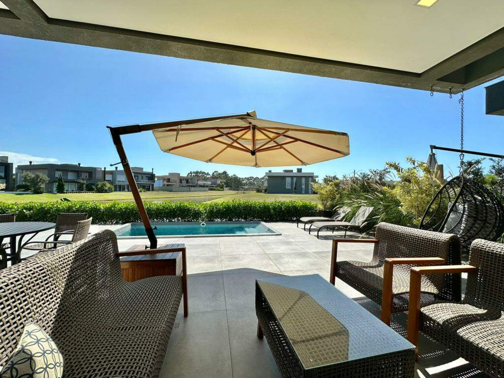 Casa em Condomínio à venda no Capão Ilhas Resort: 
