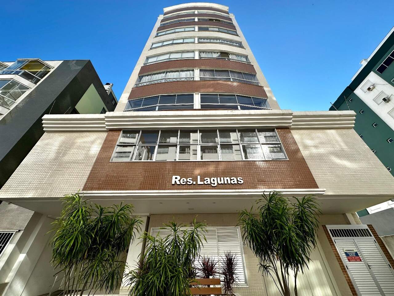 Apartamento à venda no Zona Nova: 