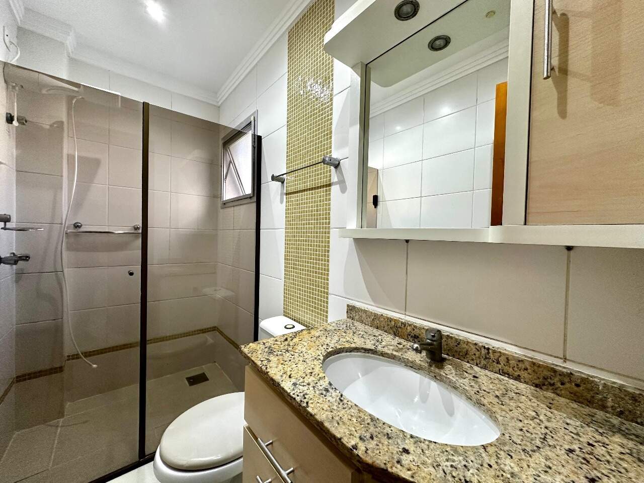 Apartamento à venda no Zona Nova: 