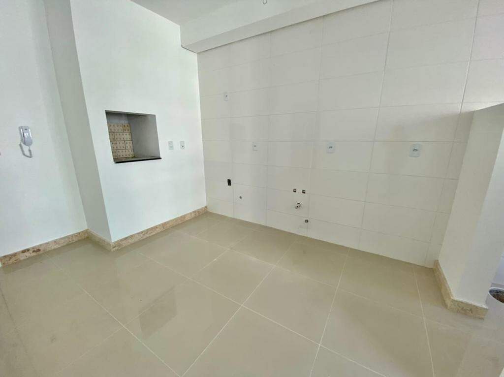 Apartamento à venda no Zona Nova: 
