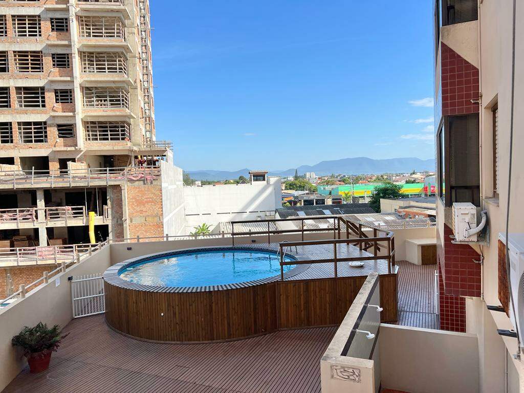 Apartamento à venda no Zona Nova: 