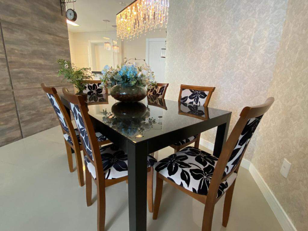 Apartamento à venda no Zona Nova: 