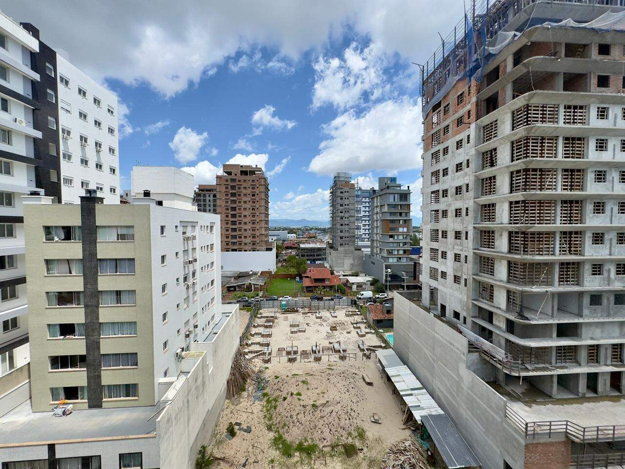 Apartamento à venda no Zona Nova: 