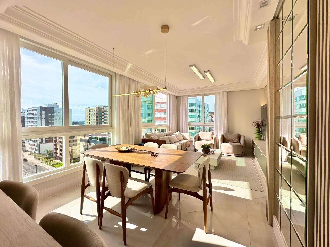 Apartamento à venda no Zona Nova: 