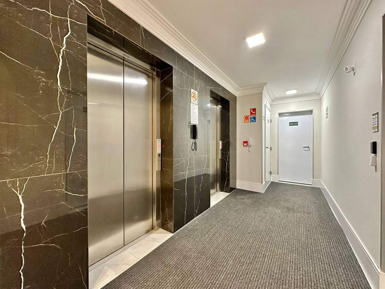 Apartamento à venda no Navegantes: 