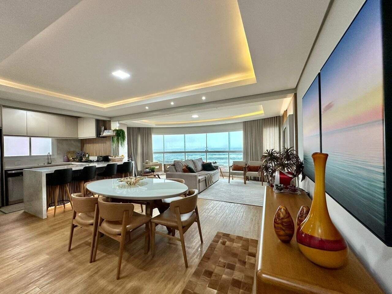 Apartamento à venda no Zona Nova: 