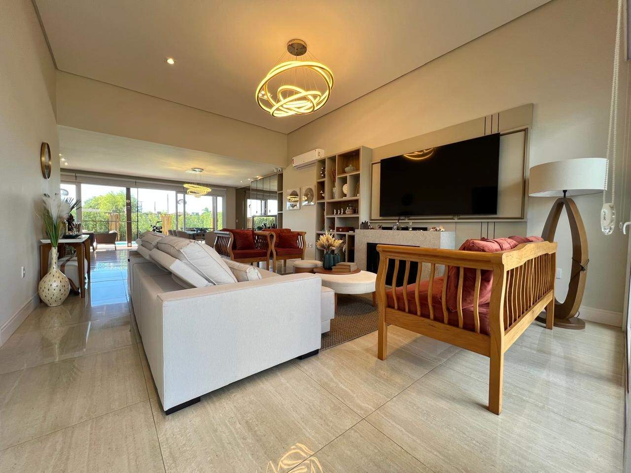 Casa em Condomínio à venda no Dubai Resort : 