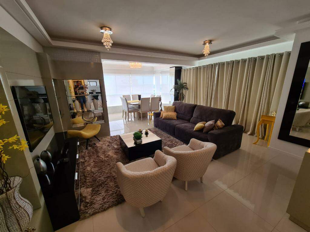 Apartamento à venda no Navegantes: 