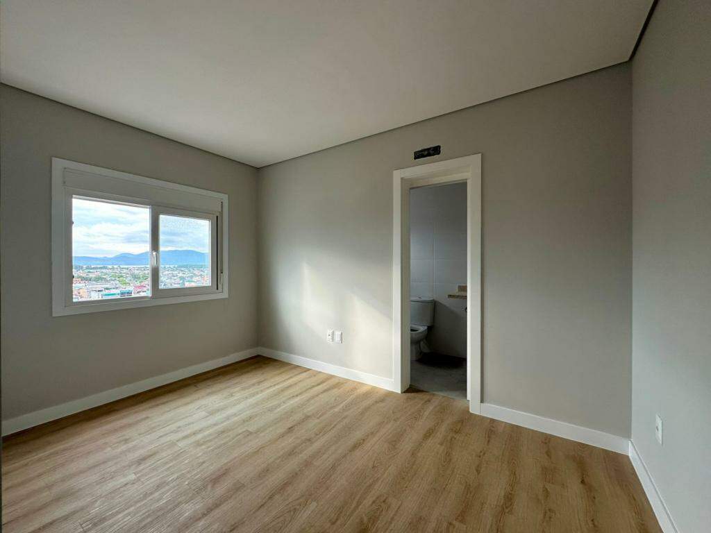 Apartamento à venda no Navegantes: 