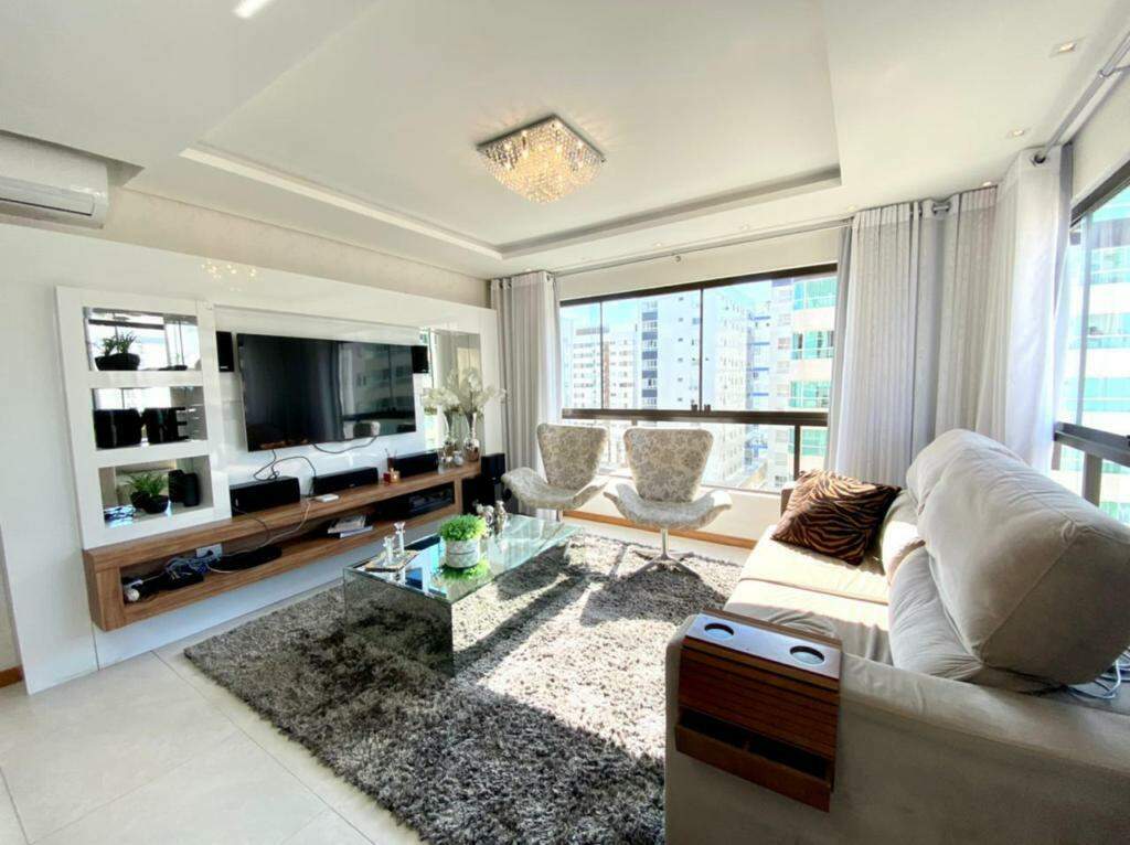 Apartamento à venda no Navegantes: 