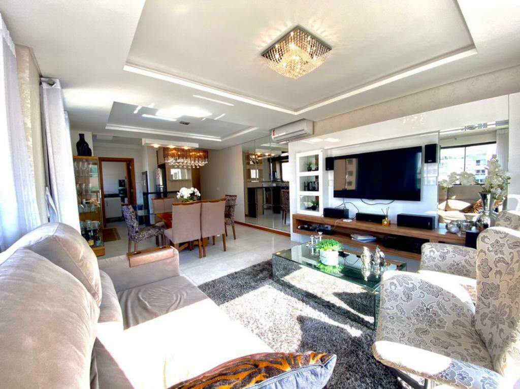 Apartamento à venda no Navegantes: 