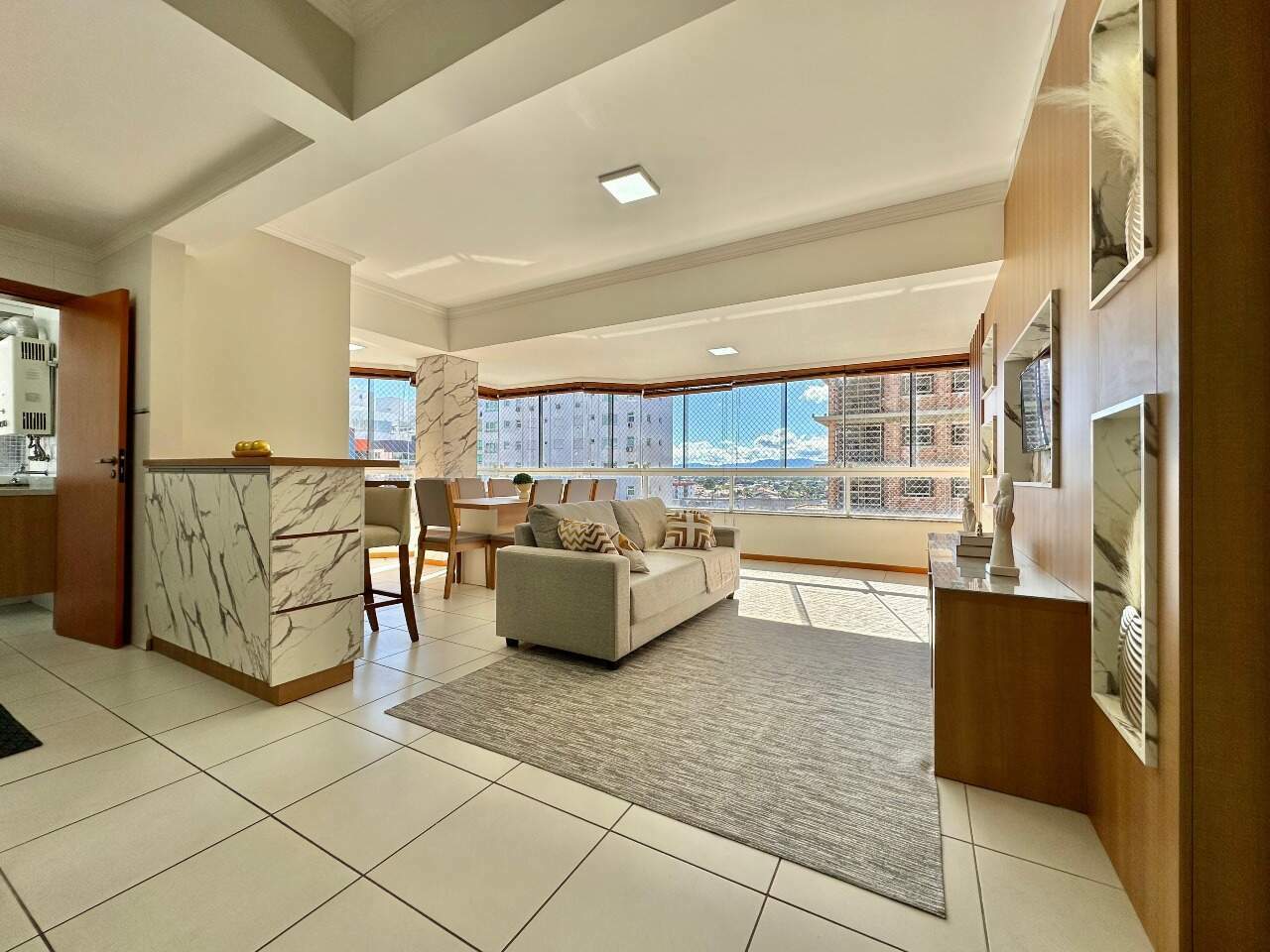 Apartamento à venda no Zona Nova: 