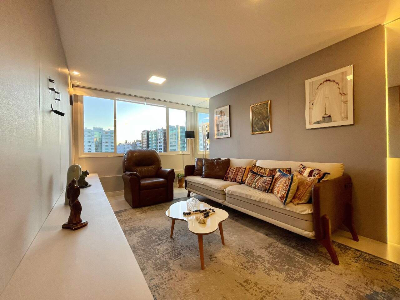 Apartamento à venda no Zona Nova: 