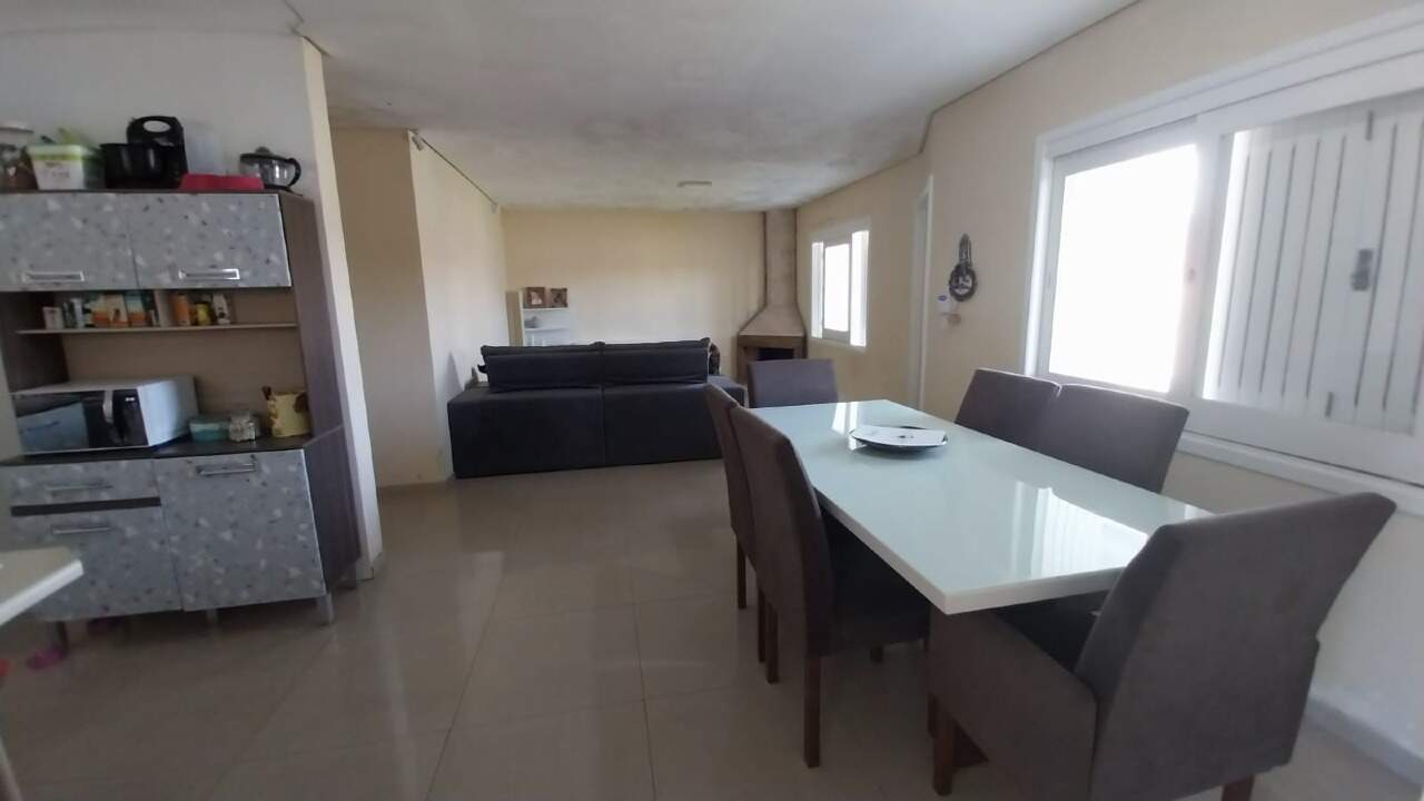 Casa à venda no Guarani: 