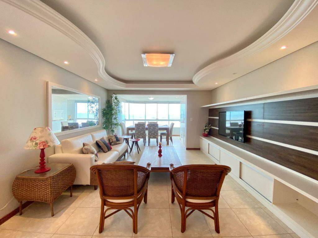 Apartamento à venda no Zona Nova: 