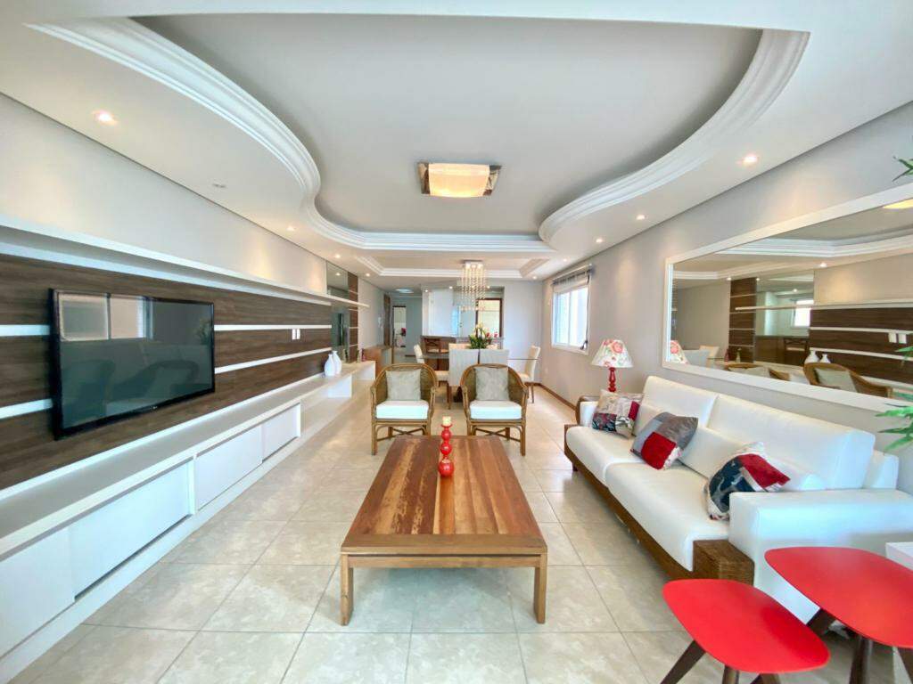Apartamento à venda no Zona Nova: 