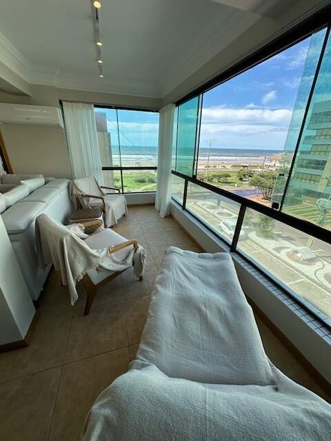Apartamento à venda no Zona Nova: 