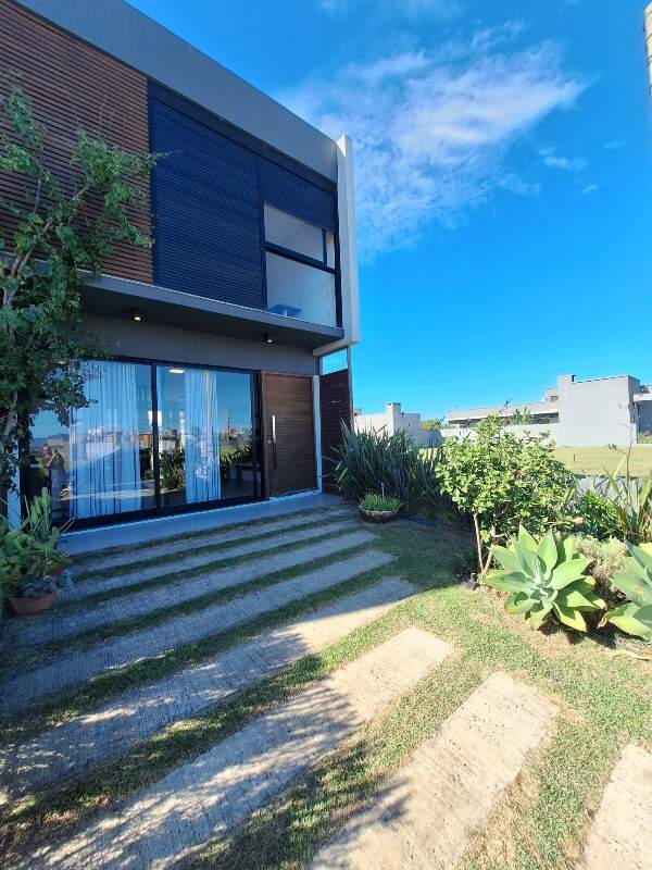 Casa em Condomínio à venda no Santorini Parque: 