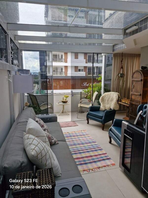 Apartamento à venda no Zona Nova: 