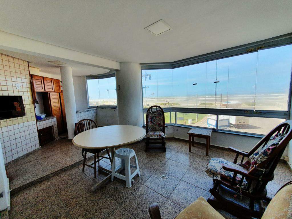 Apartamento à venda no Zona Nova: 
