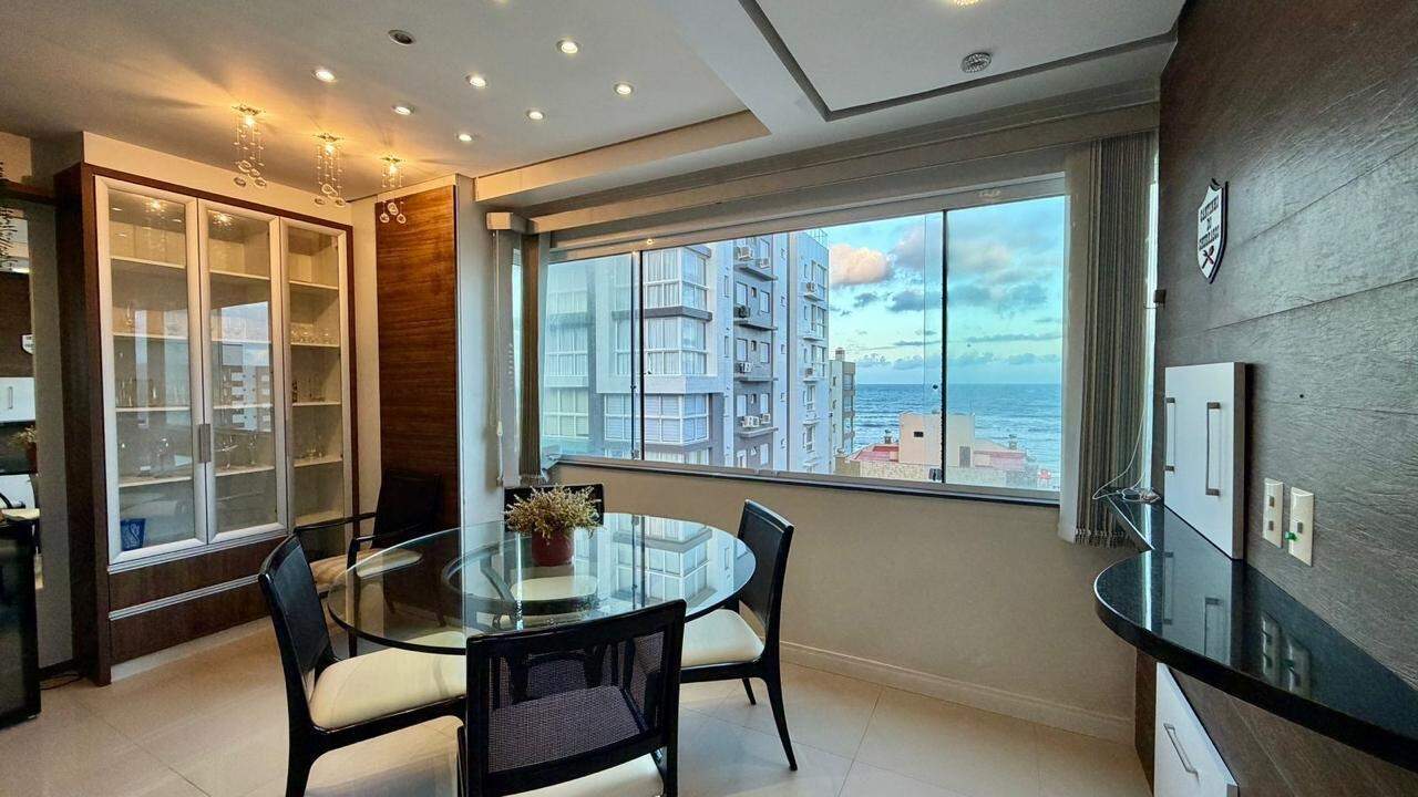 Apartamento à venda no Zona Nova: 