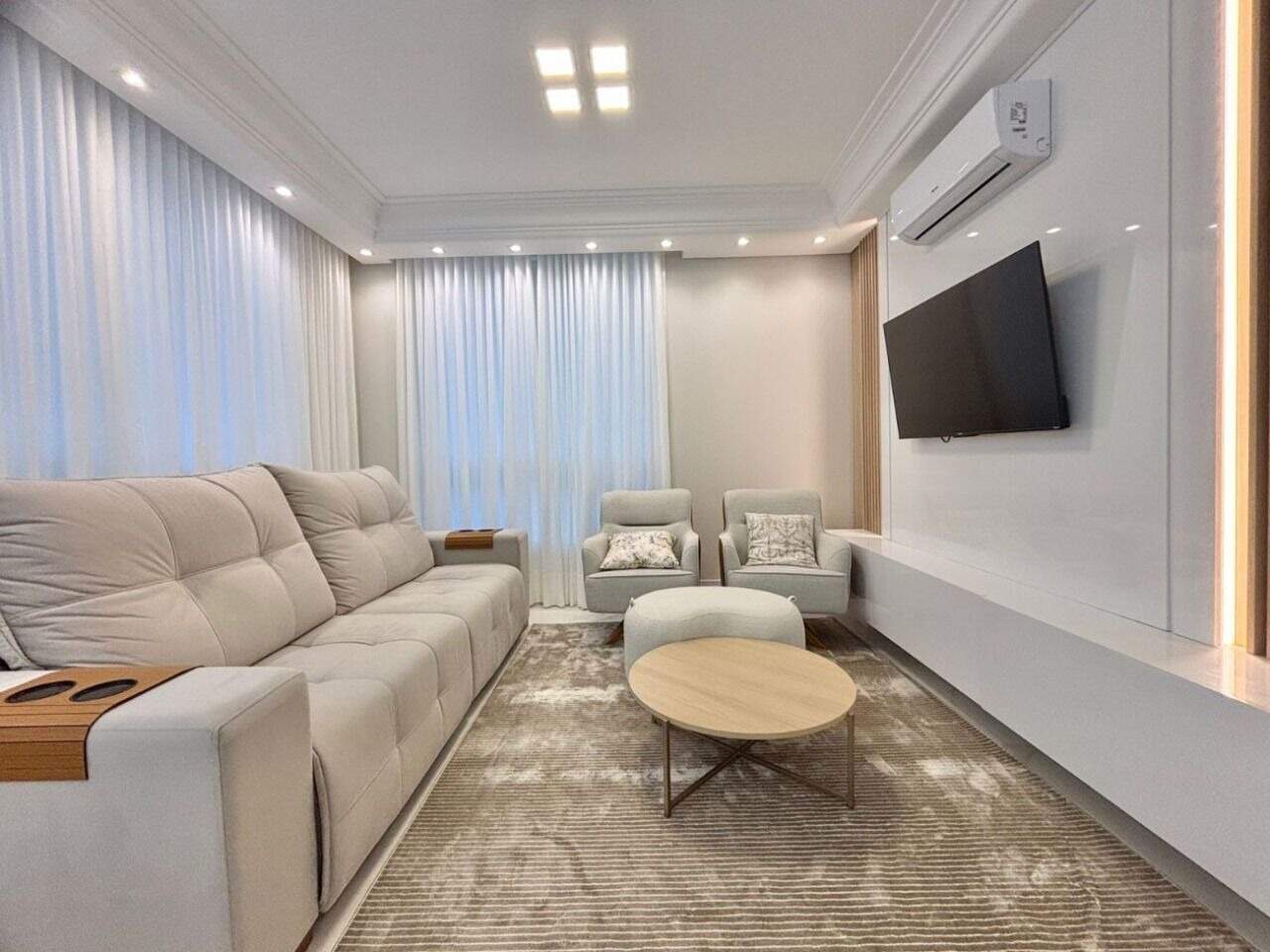 Apartamento à venda no Zona Nova: 