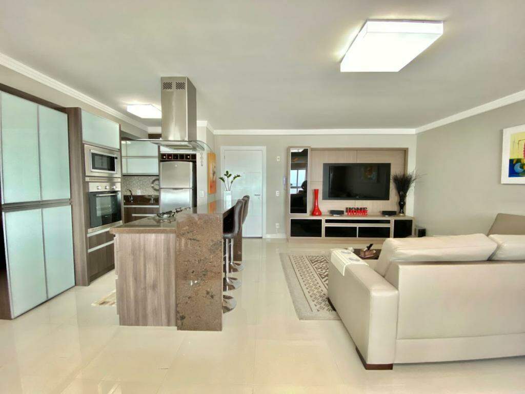 Apartamento à venda no Navegantes: 