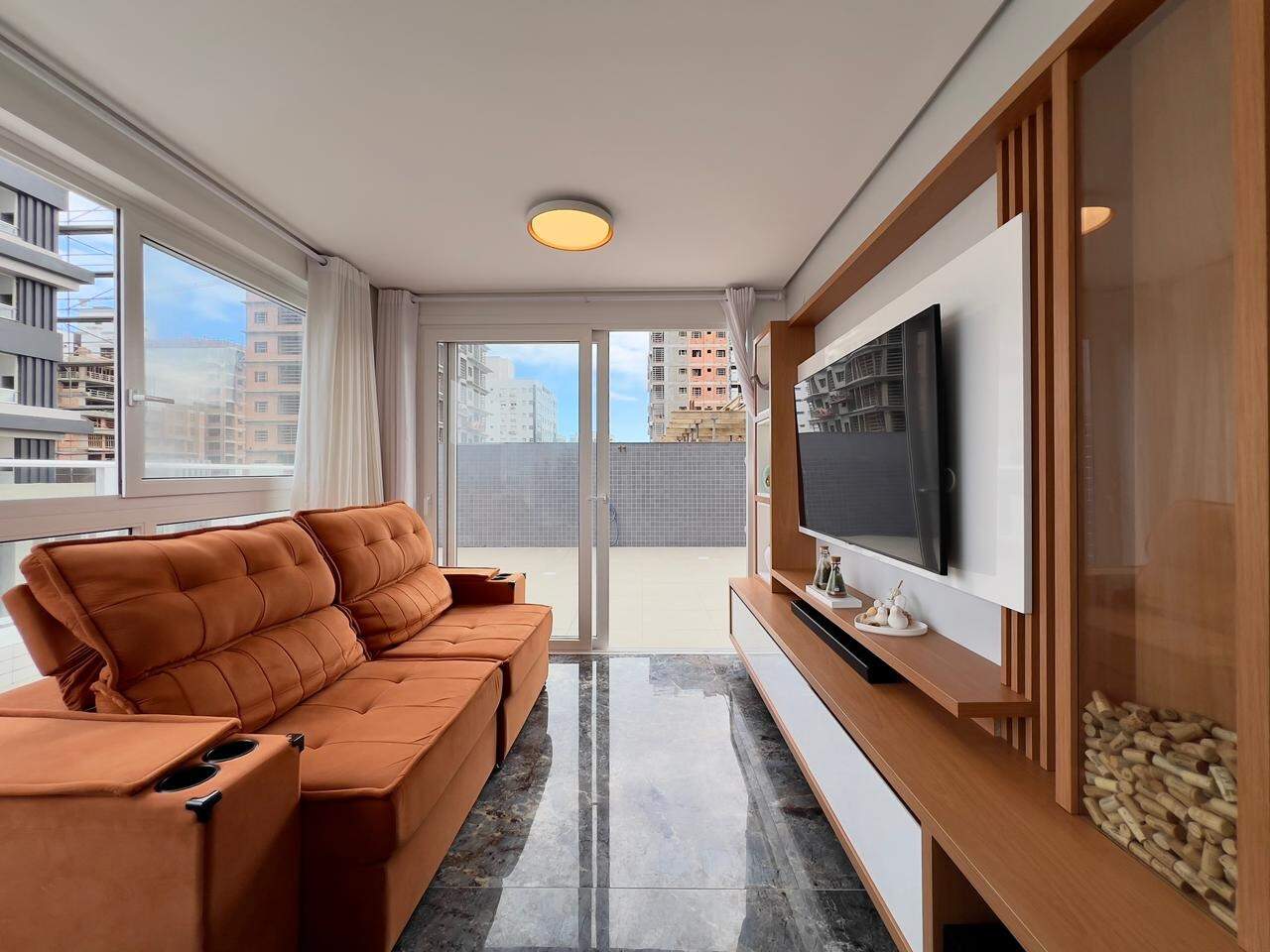 Apartamento à venda no Zona Nova: 