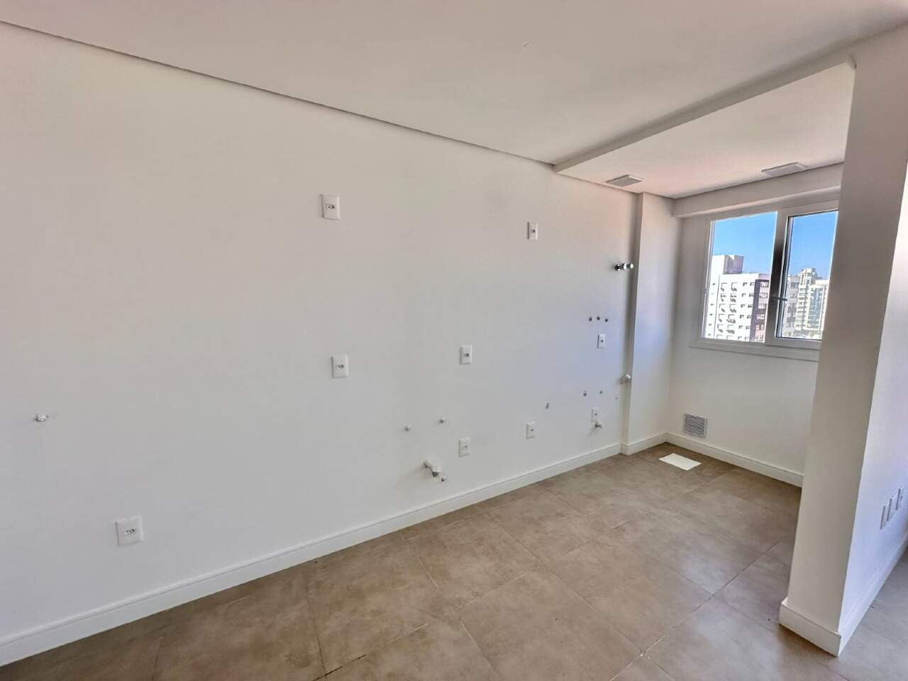 Apartamento à venda no Zona Nova: 