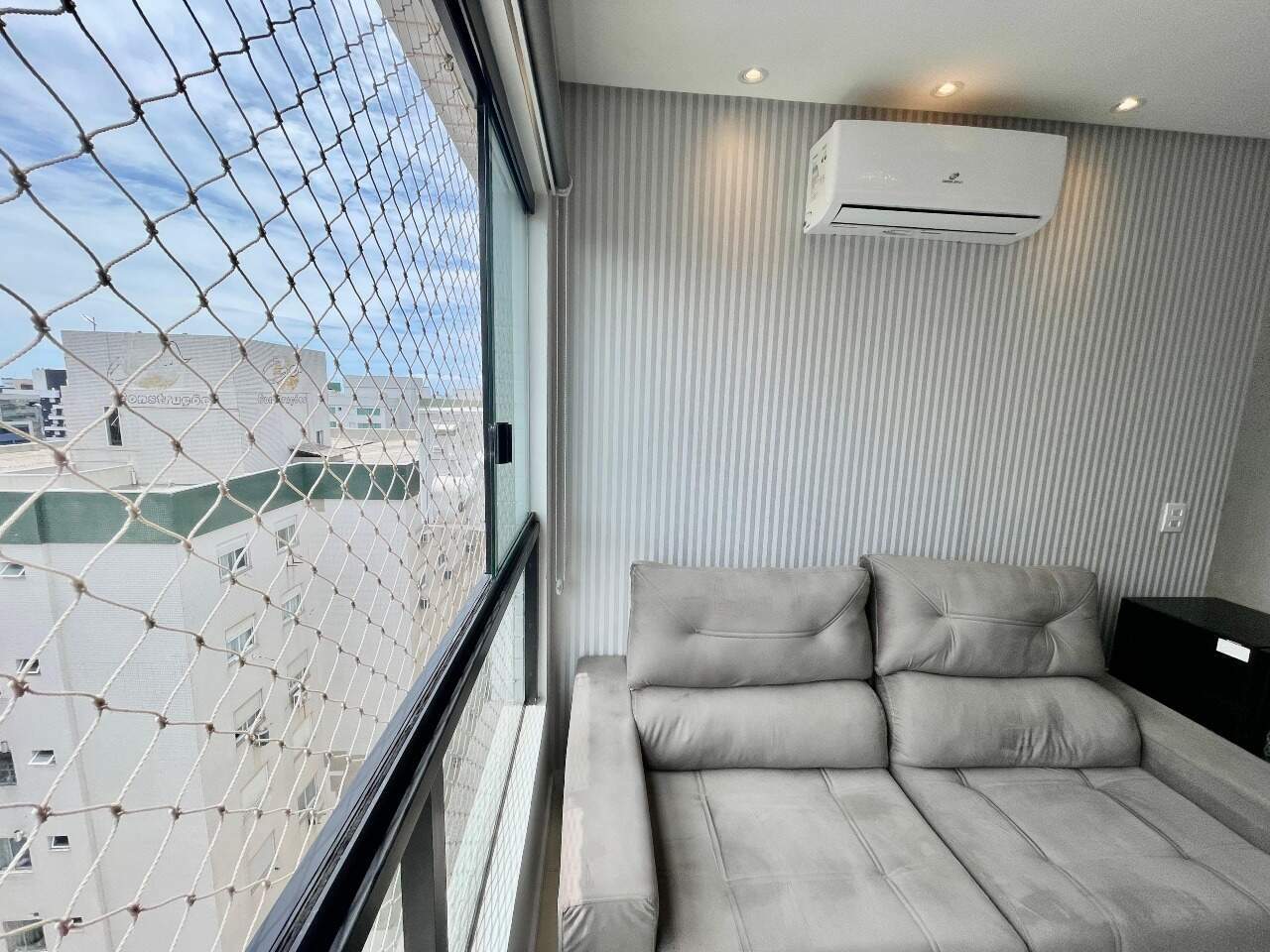 Apartamento à venda no Navegantes: 